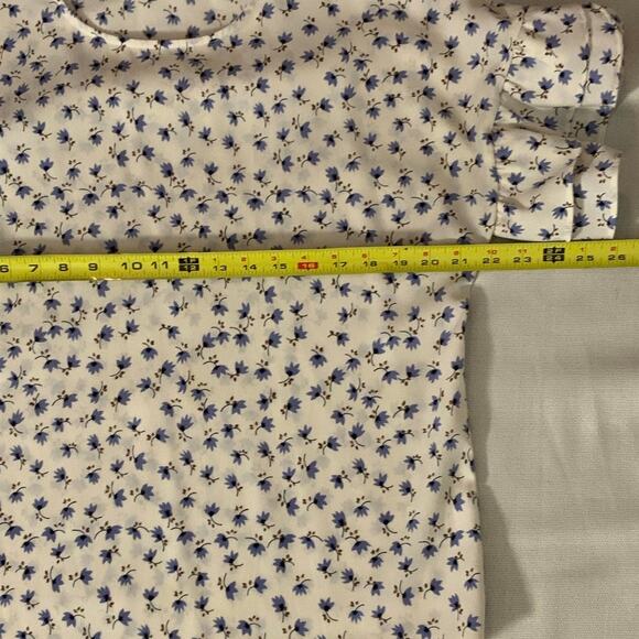 Pleione‎ Floral Blouse size medium - Picture 4 of 5